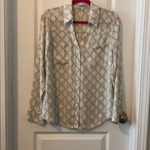 Gray and white patterned portofino